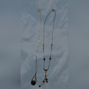 Kholes 2 Neclaces Onxy Pendant And Delicate Beaeded Necklace.